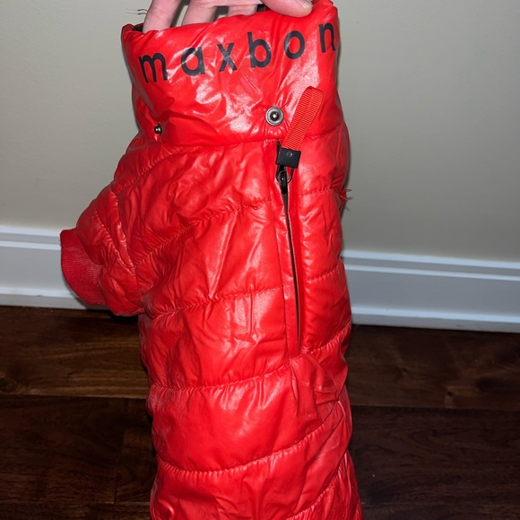 Maxbone dog snowsuit size Medium worn for 1 winter season - Picture 3 of 5